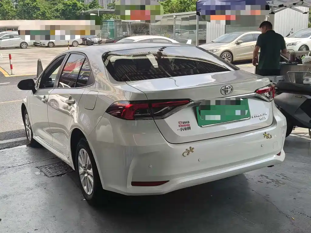 Toyota Corolla — миниатюра 4