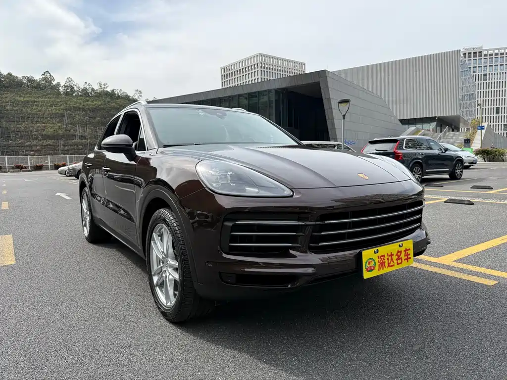 PORSCHE CAYENNE