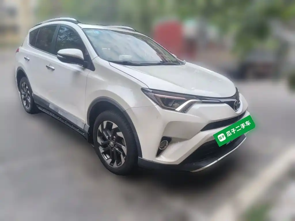Toyota RAV4 — миниатюра 24