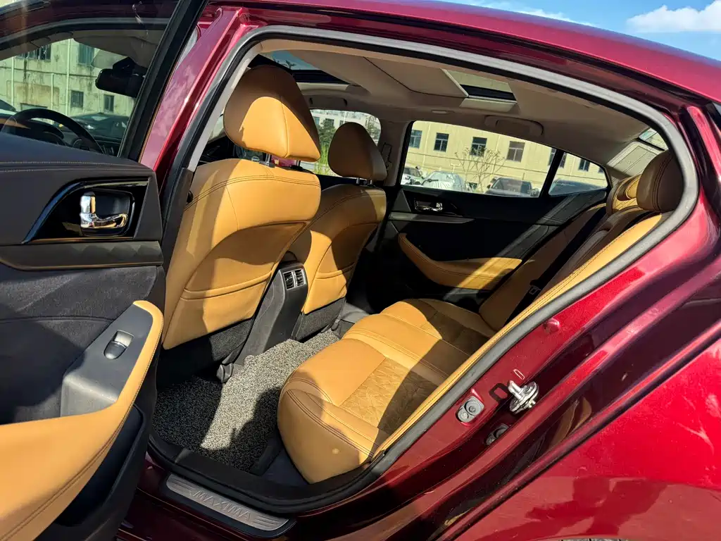 Nissan Cima — миниатюра 8