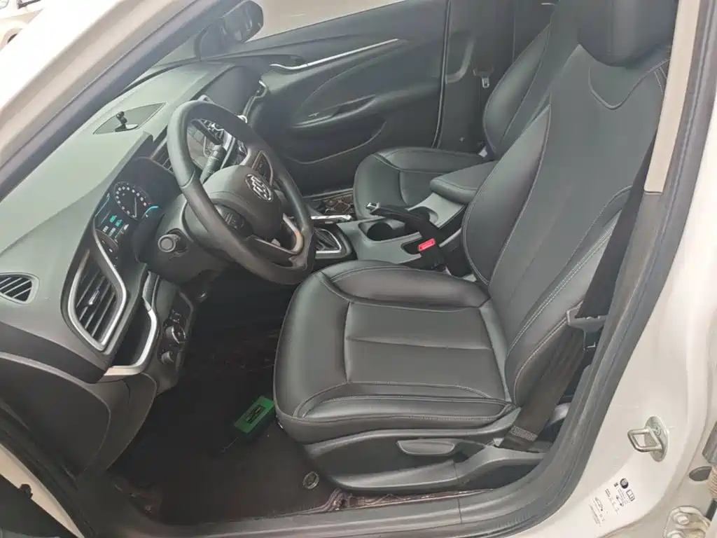 Buick Excelle — миниатюра 15