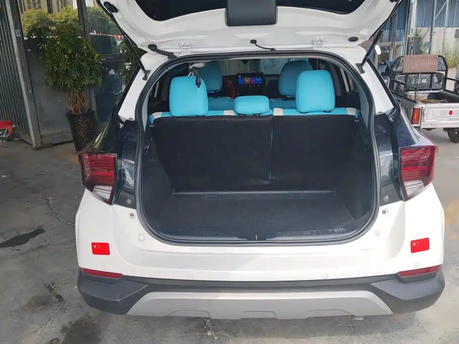 Toyota Yaris L — миниатюра 4