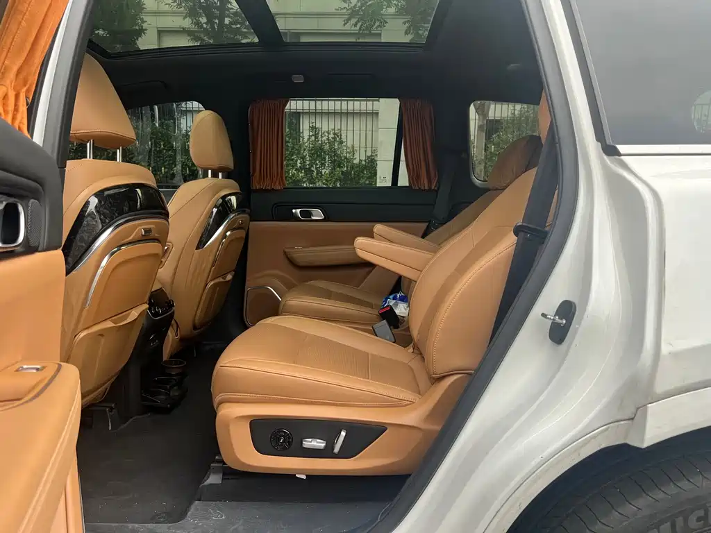 Li Auto Li ONE — миниатюра 11