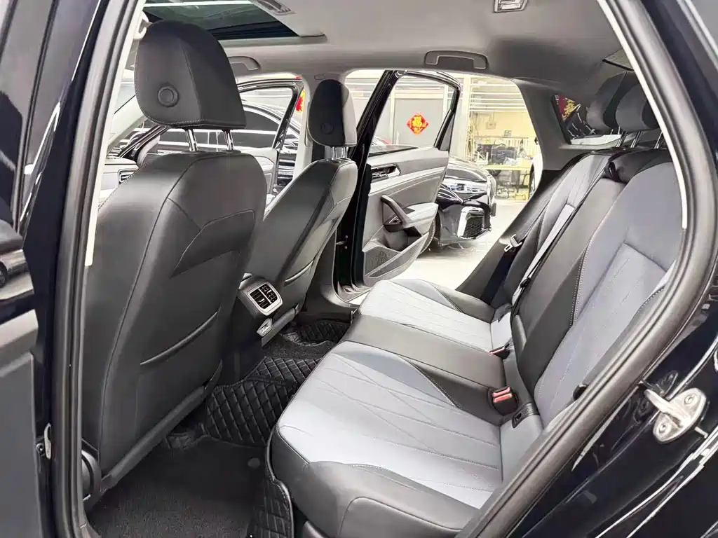 Volkswagen Lavida — миниатюра 8