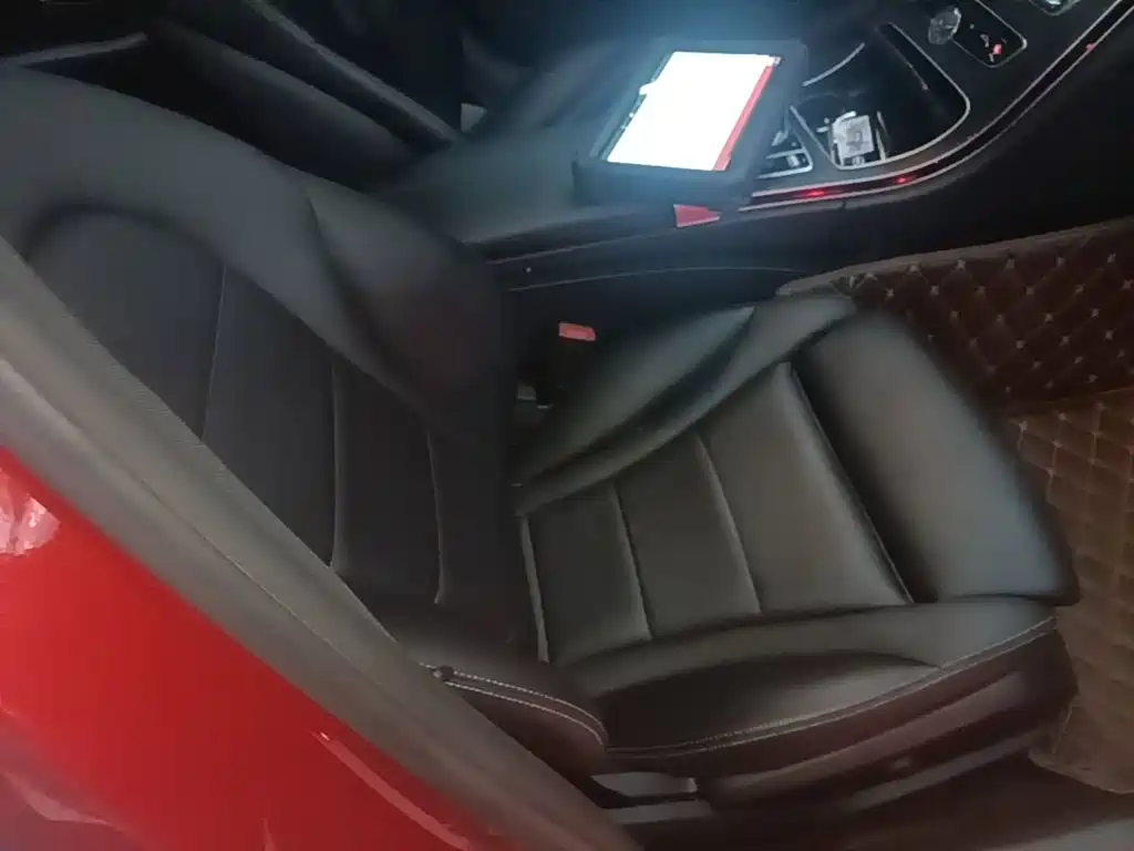 Mercedes-Benz C-Class — миниатюра 25