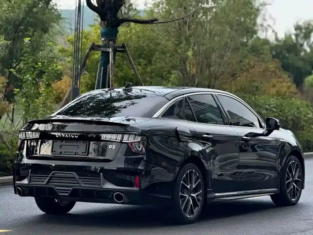 Lynk & Co 03 — миниатюра 6