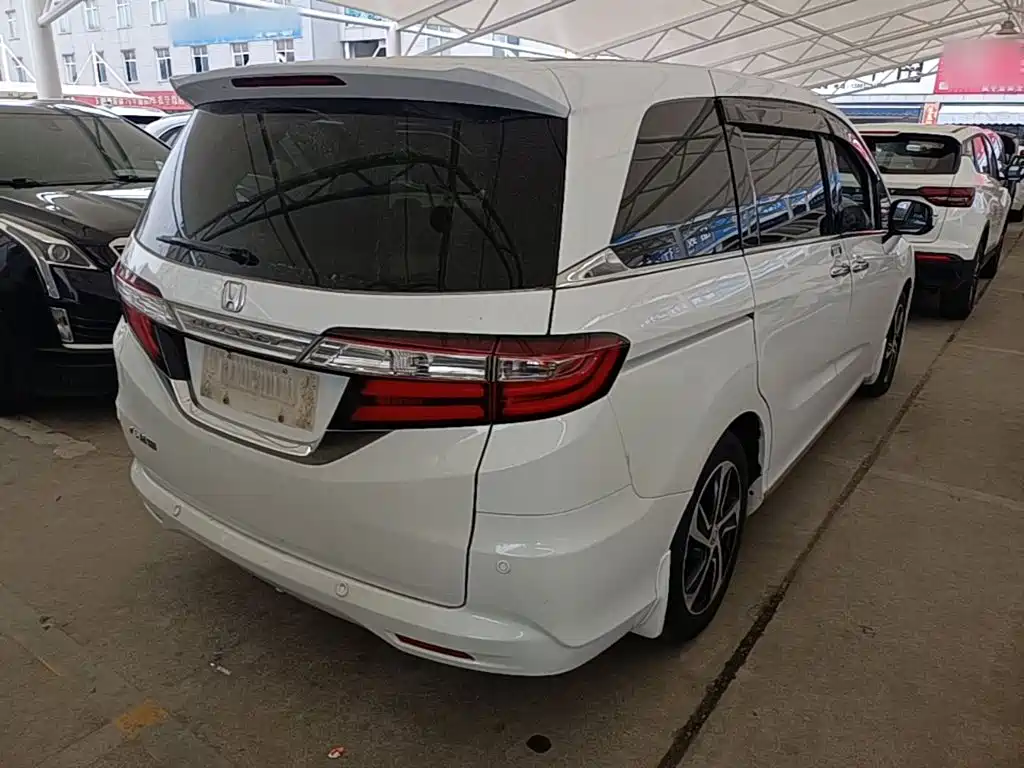 Honda Odyssey 2015 2.4L Premium