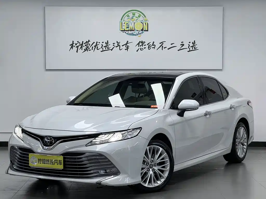 Toyota Camry — миниатюра 2