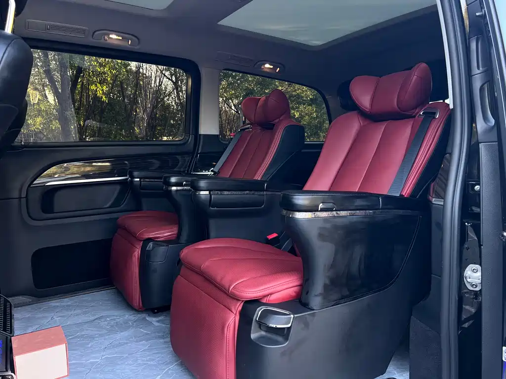 MERCEDES-BENZ V CLASS