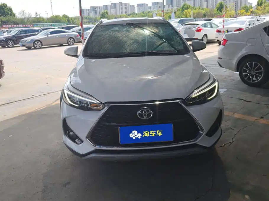 Toyota Yaris L — миниатюра 2