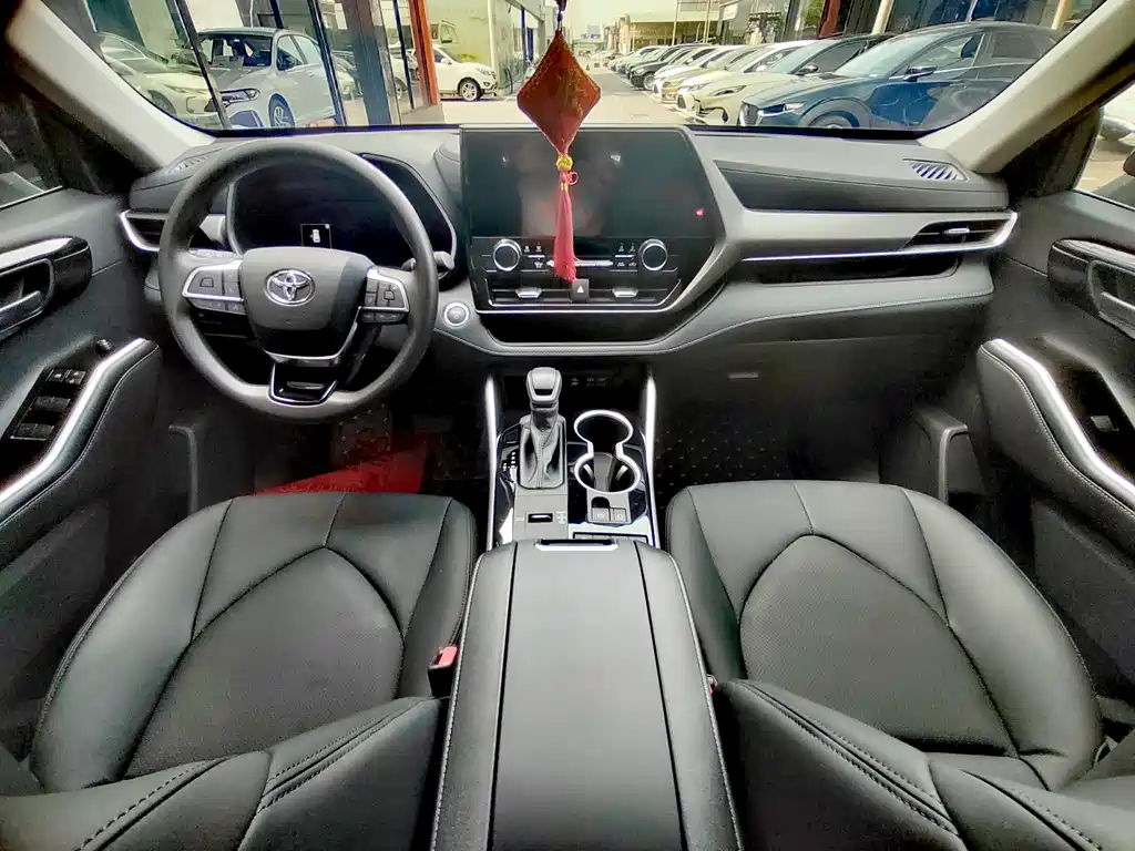Toyota Highlander 2024 2.5L Elite 5 мест