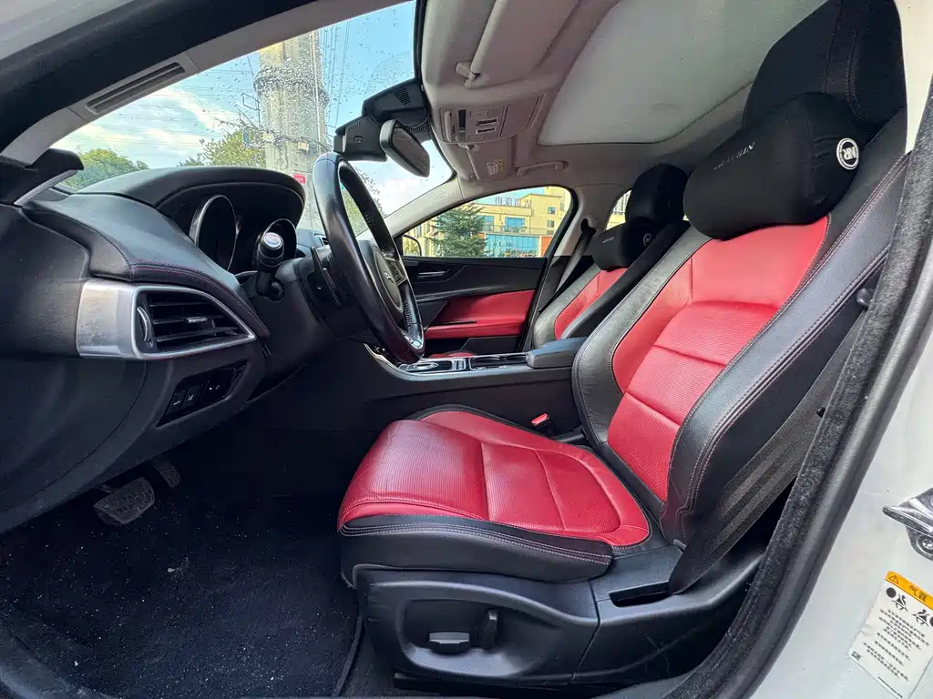 Jaguar XE — миниатюра 9