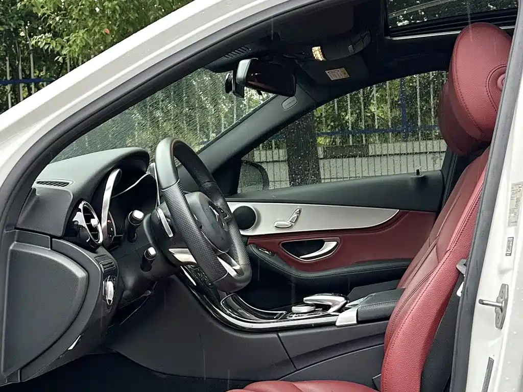 Mercedes-Benz C-Class — миниатюра 10