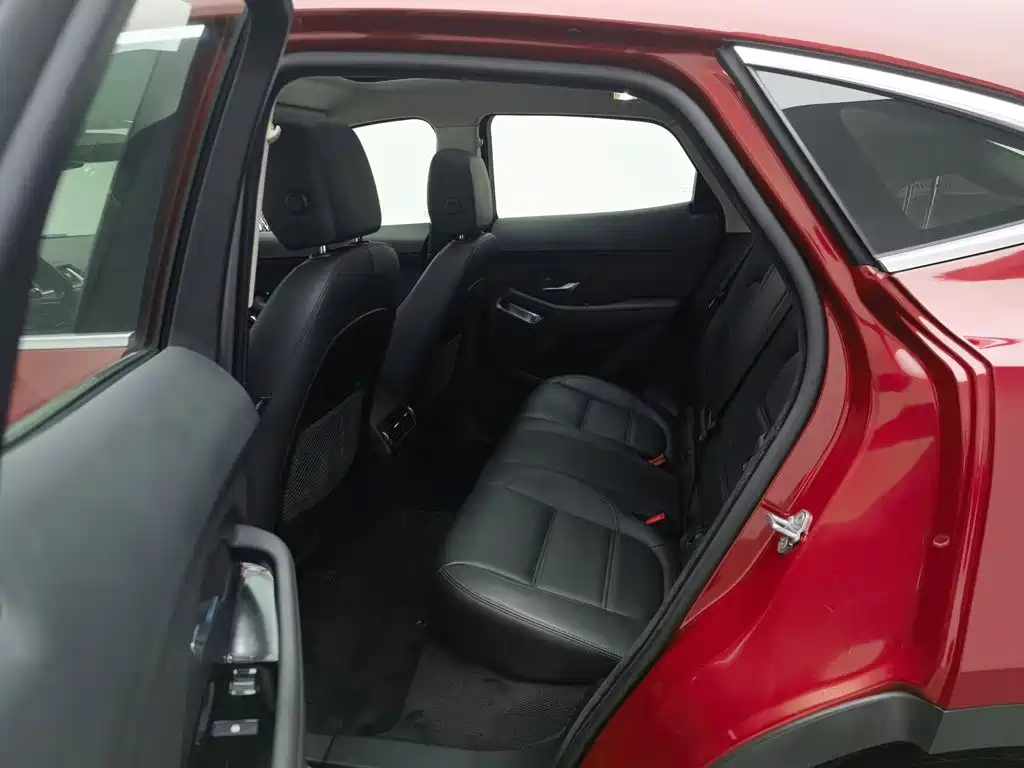 Jaguar E-PACE — миниатюра 15