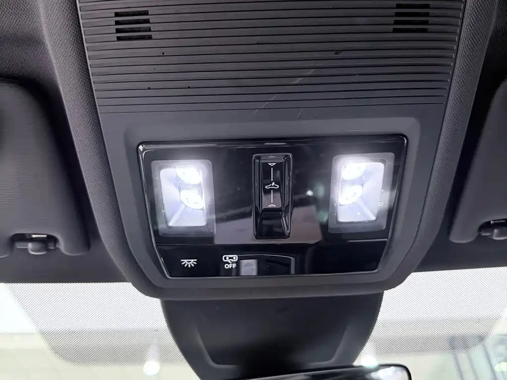 Volkswagen Golf — миниатюра 13
