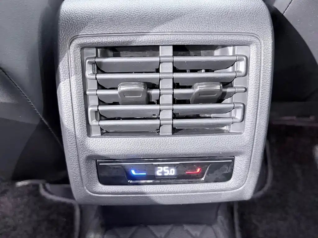 Volkswagen Golf — миниатюра 14