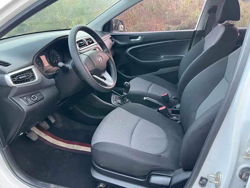 Hyundai Verna — миниатюра 4