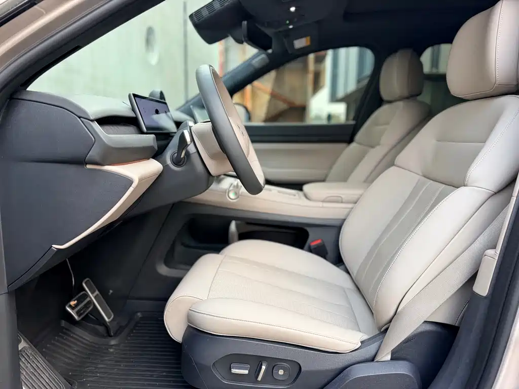 NIO ES8 — миниатюра 15