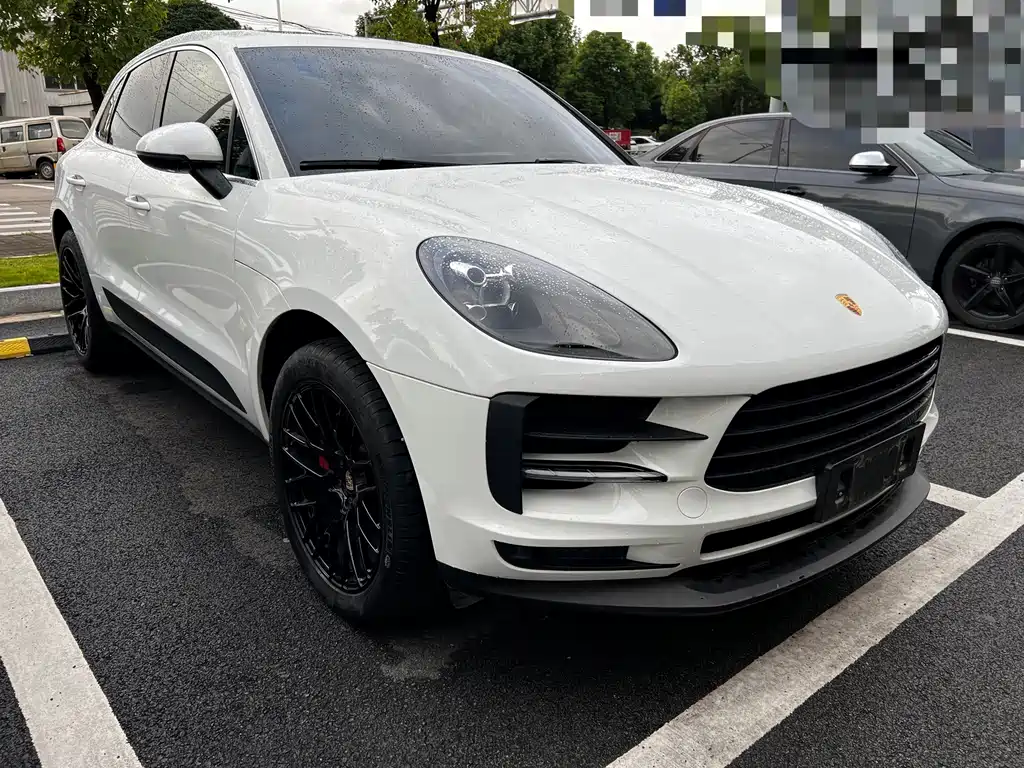 Porsche Macan — миниатюра 3