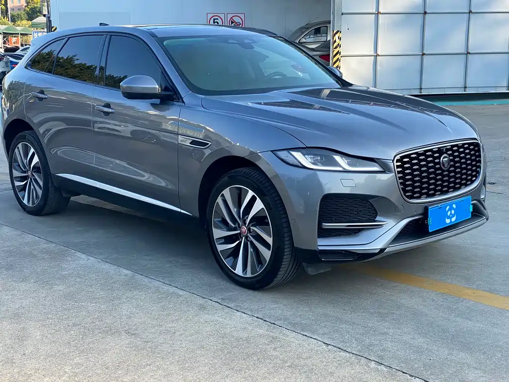 JAGUAR F PACE