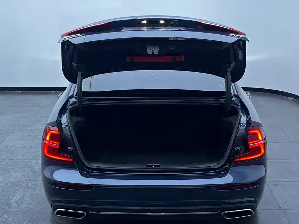Volvo S60 — миниатюра 8