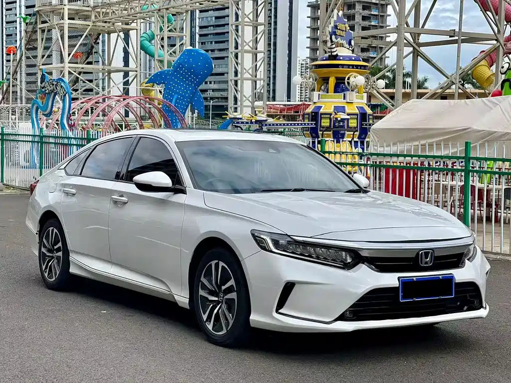 Honda Inspire PHEV — миниатюра 3