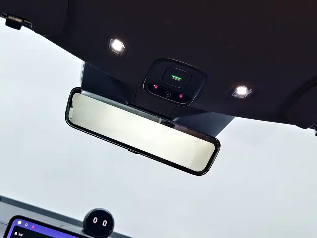 NIO ET5T — миниатюра 14