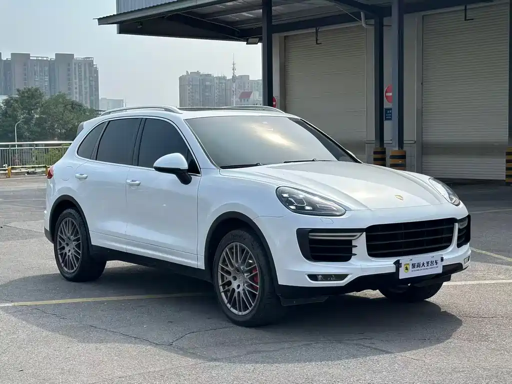 Porsche Cayenne — миниатюра 3