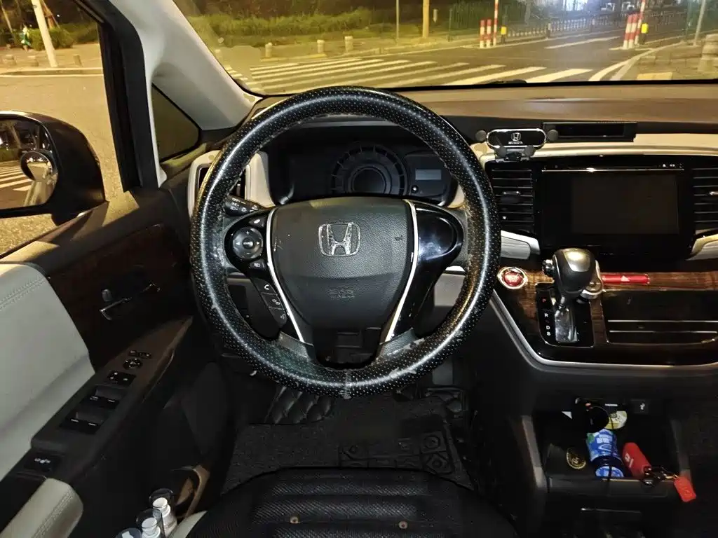 Honda Odyssey — миниатюра 6