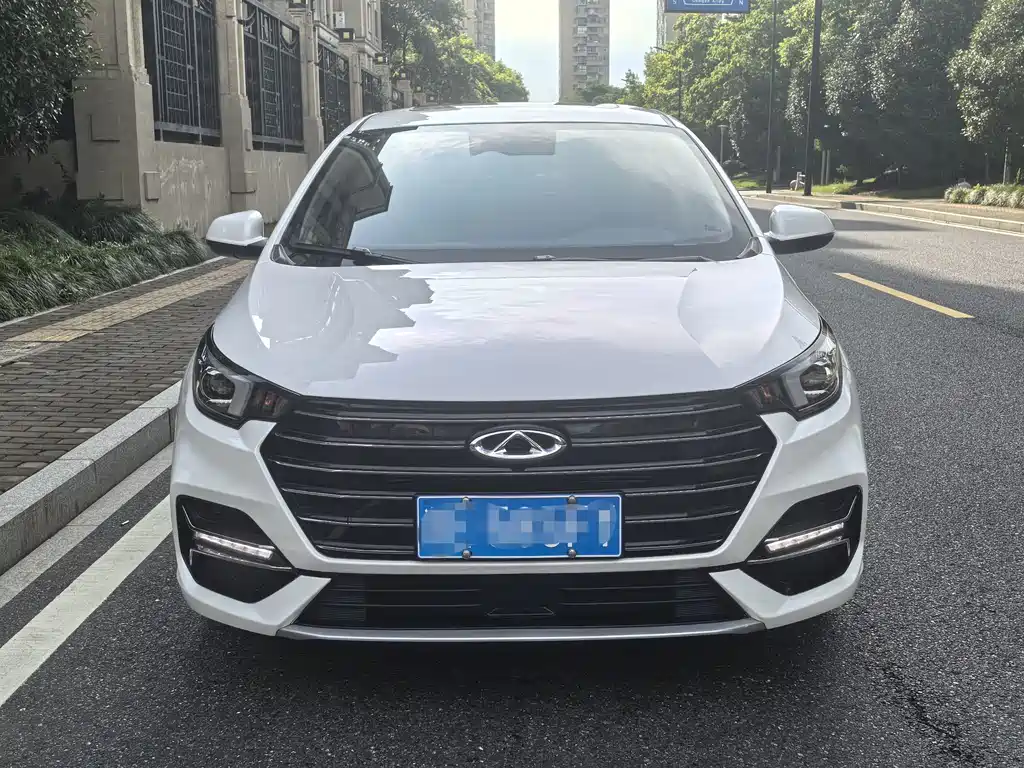 Chery Arrizo 5 PLUS — миниатюра 2