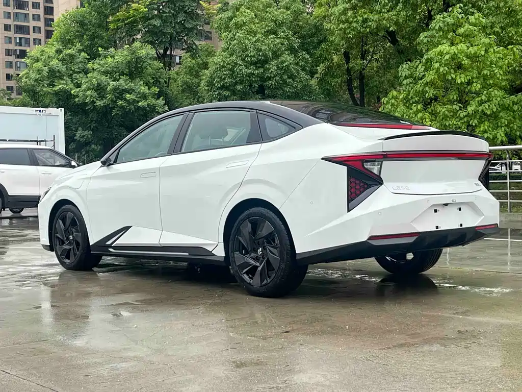 Lingxi L 2025 +