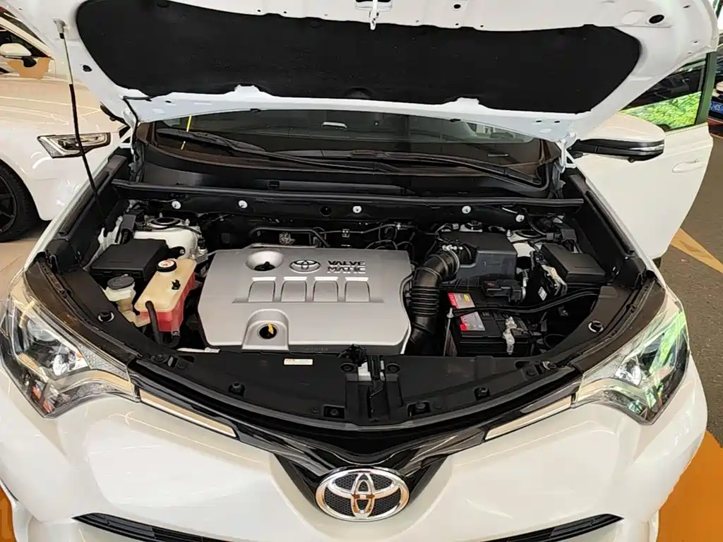 Toyota RAV4 — миниатюра 20