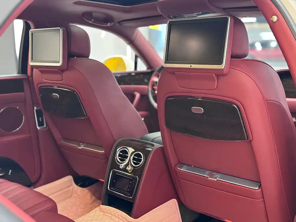 Bentley Flying Spur — миниатюра 18