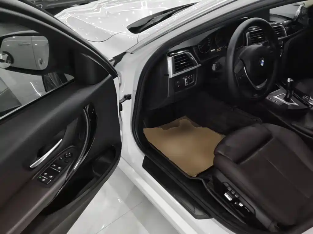 BMW 3 Series — миниатюра 16