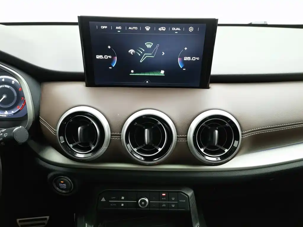 Wey Wey VV6 — миниатюра 12