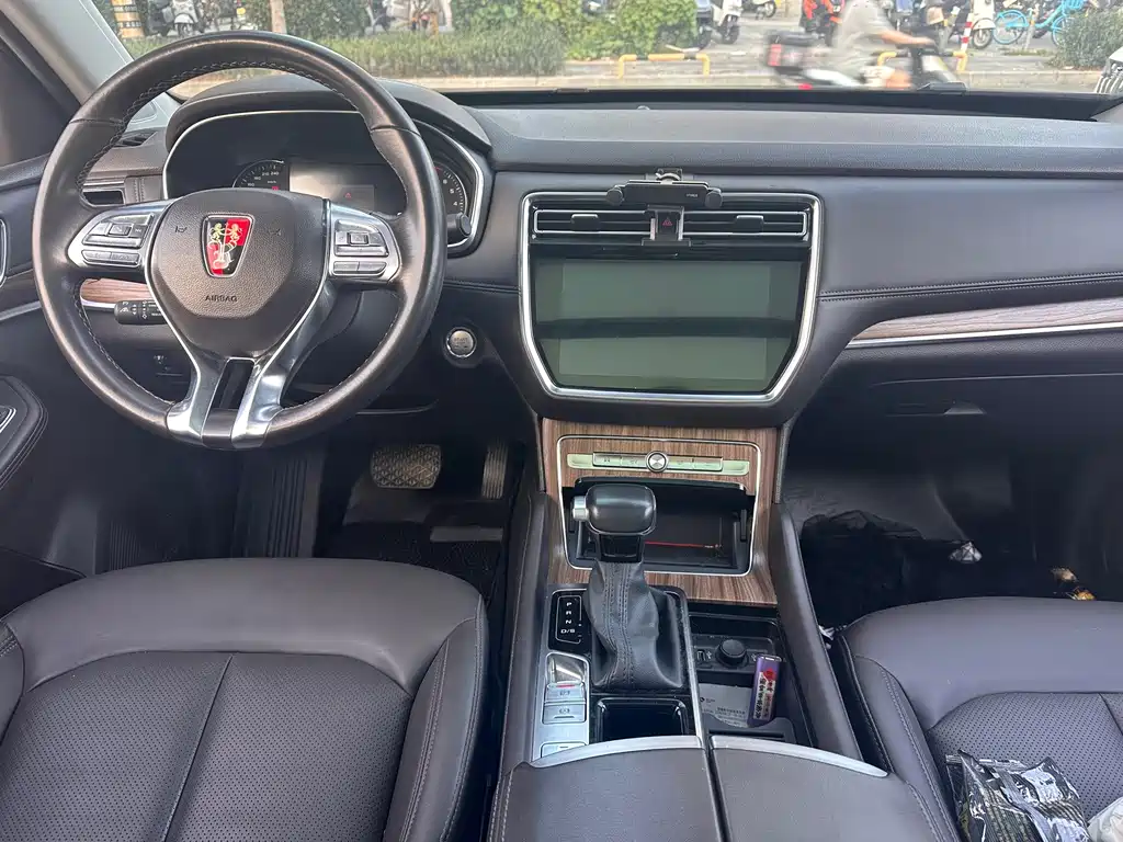 Roewe RX8 — миниатюра 11