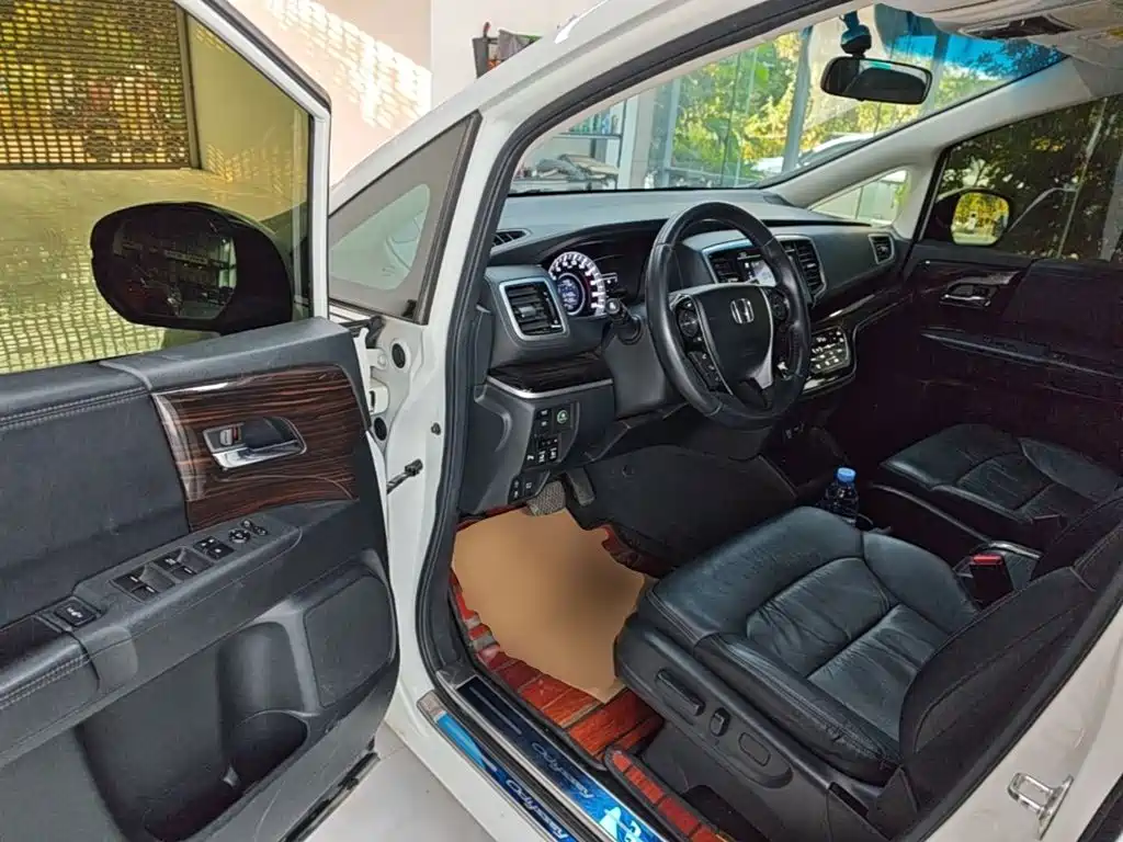 Honda Odyssey — миниатюра 16