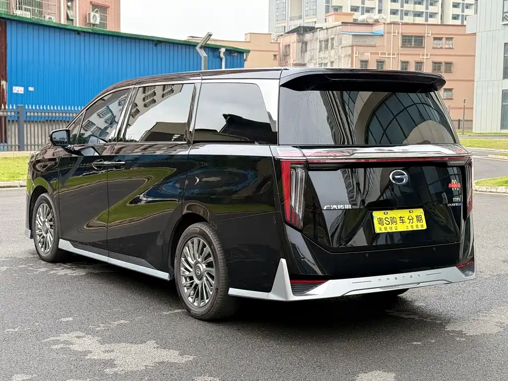 Заказать GAC Motor Trumpchi M8 2026 года за 5 665 389 ₽  из Китая