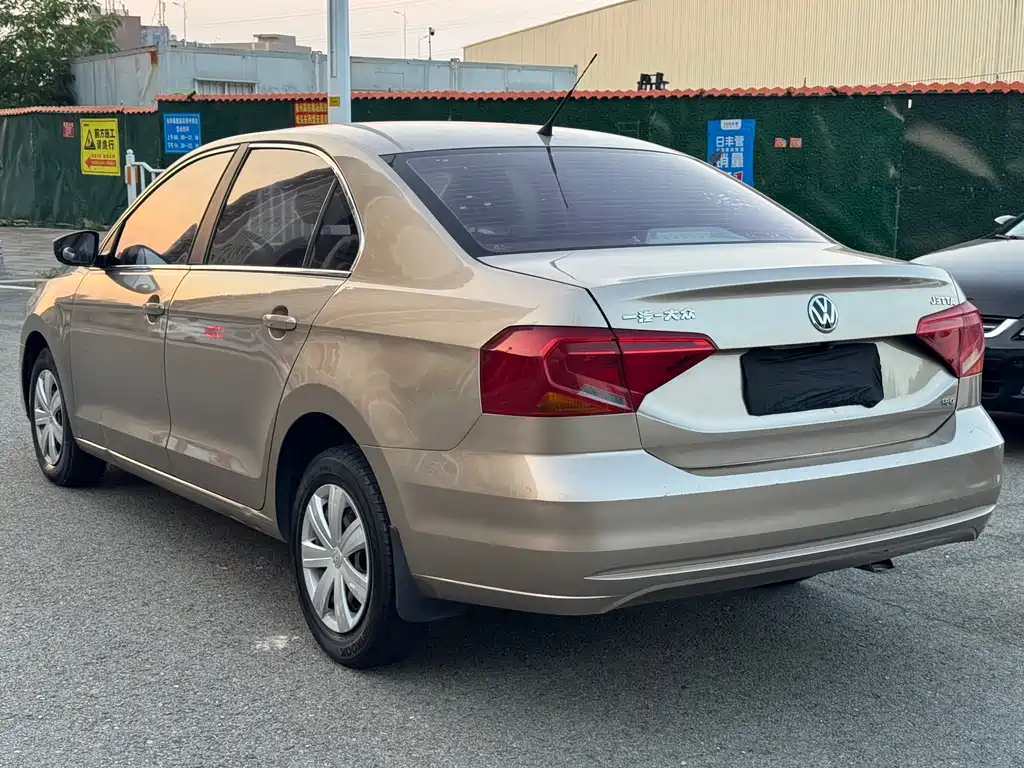 Volkswagen Jetta — миниатюра 7