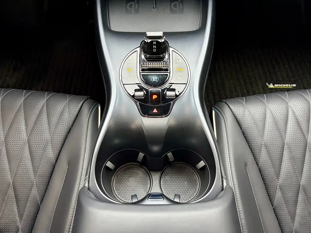 BYD Seal — миниатюра 9