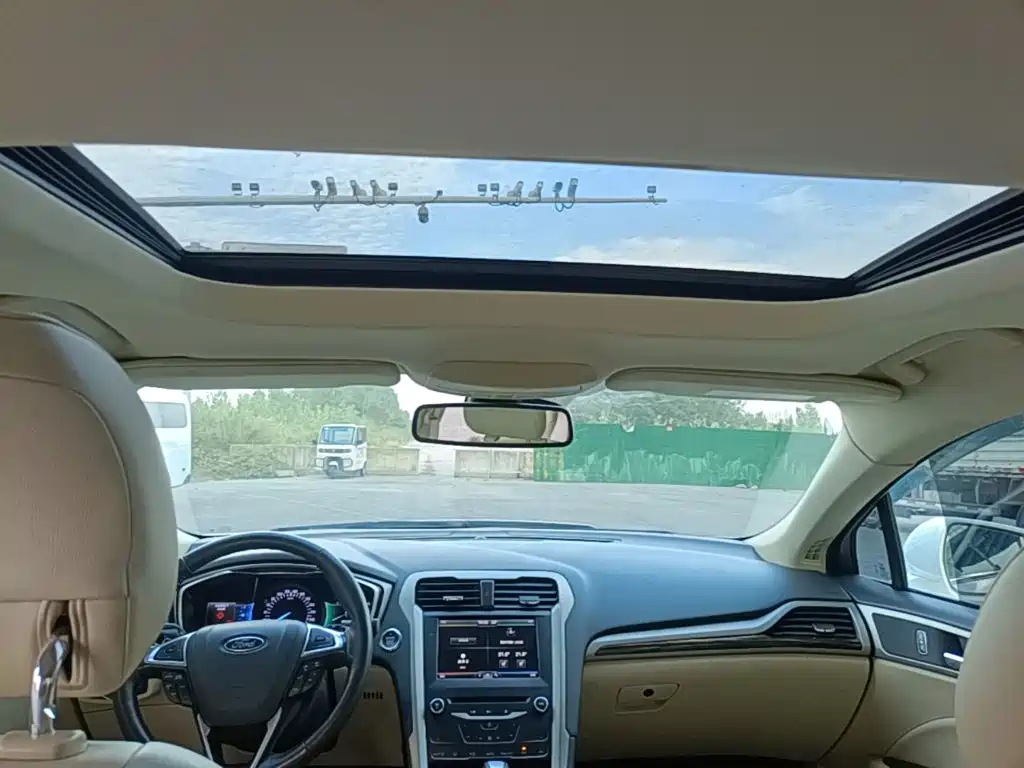Ford Mondeo — миниатюра 18