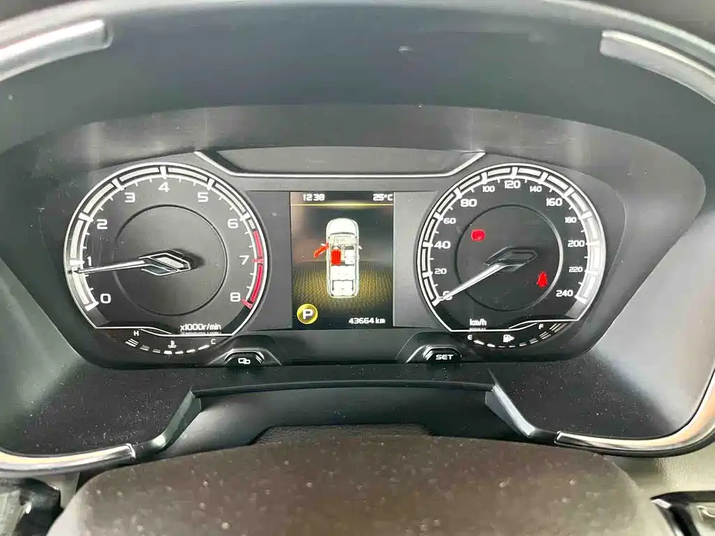 Geely Jia Ji — миниатюра 18