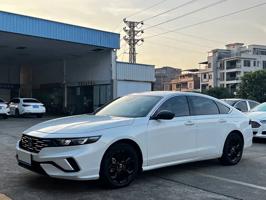 Honda Accord 2025 Sport 260TURBO Luxury