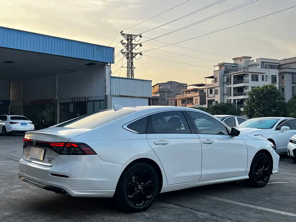 Honda Accord 2025 Sport 260TURBO Luxury