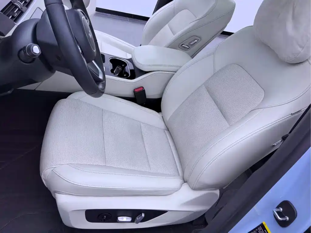 Li Auto Li ONE — миниатюра 17