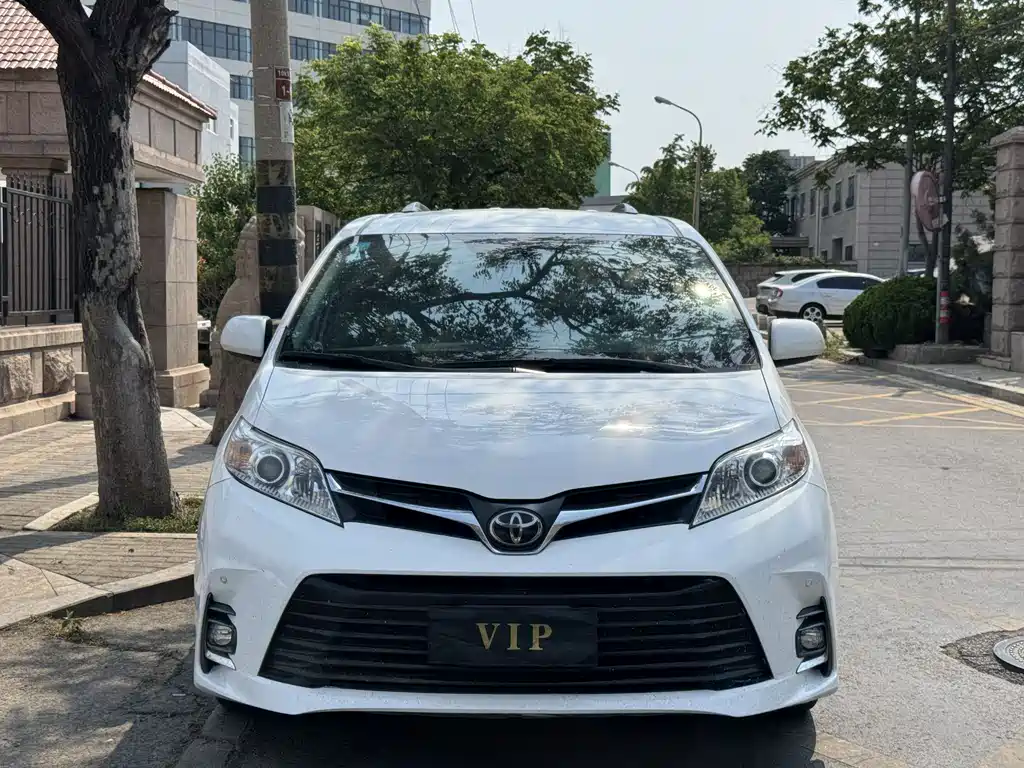 Toyota Sienna 2015 3.5L L