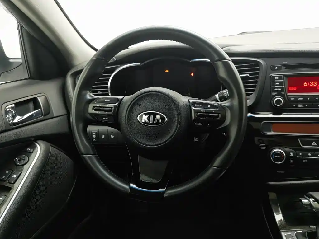 Kia K5 — миниатюра 11