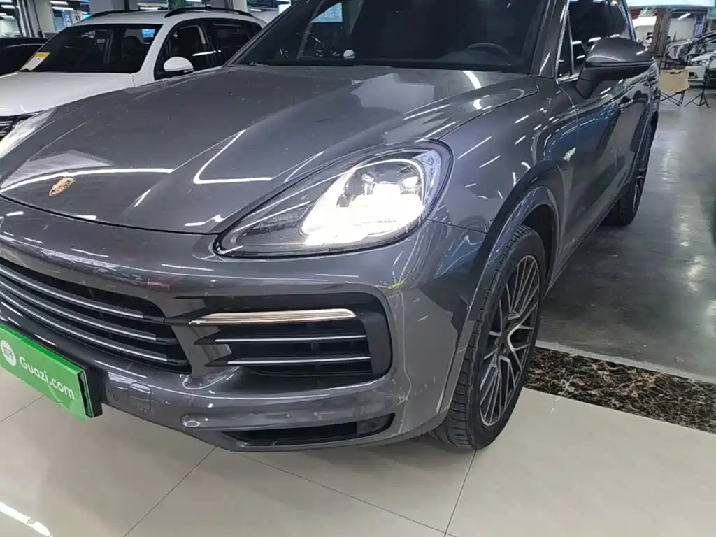 Porsche Cayenne Hybrid — миниатюра 24