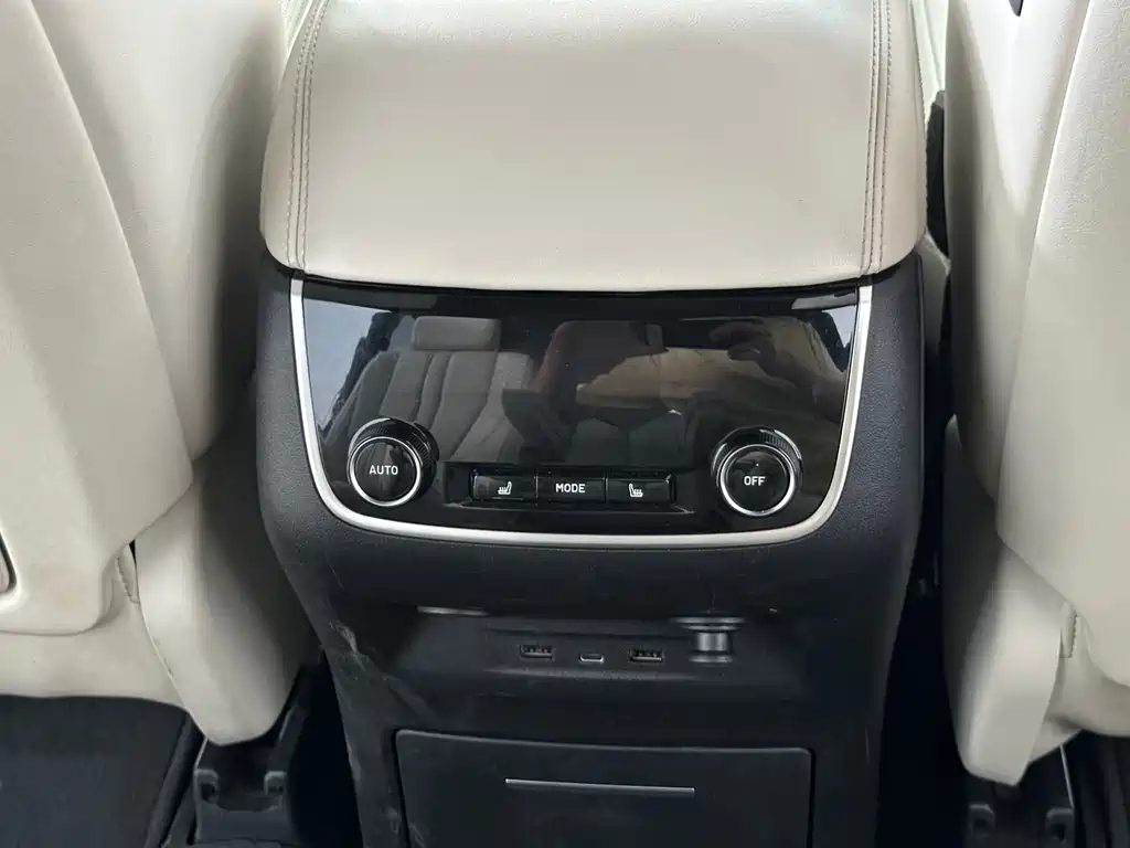 Li Auto Li ONE — миниатюра 20