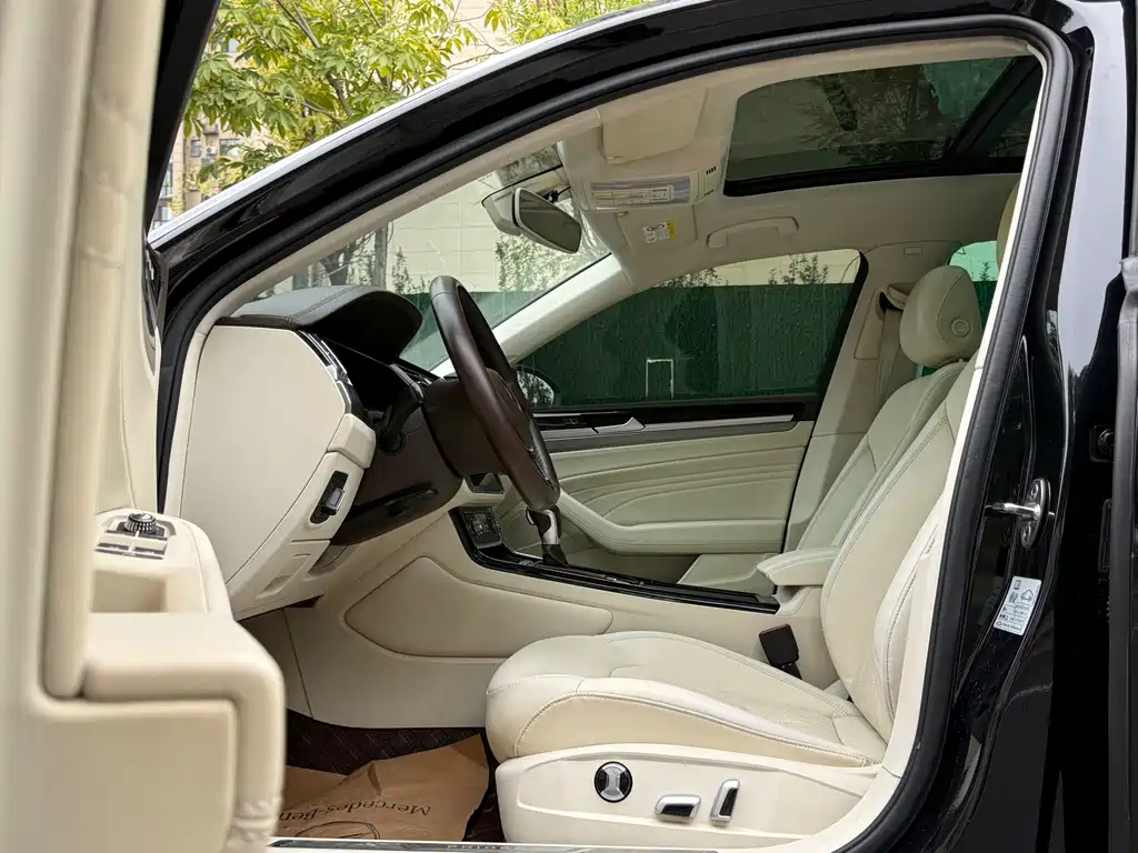 Volkswagen Phideon — миниатюра 4